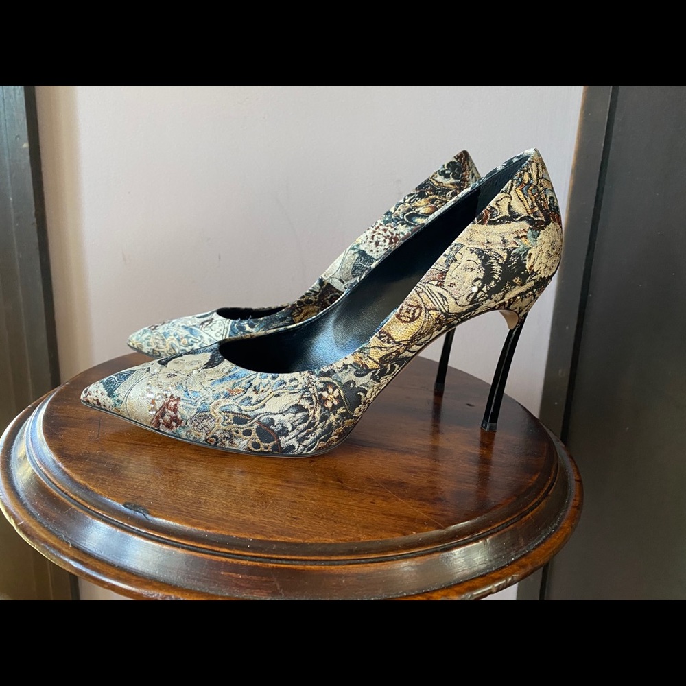 Casadei stiletto Geisha print shoes NWT - Picture 2 of 10